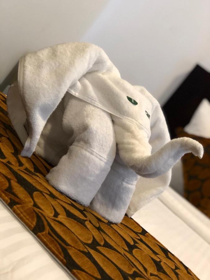 Bony'S Holiday Inn Негомбо Экстерьер фото